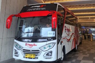 sewa bus di surabaya